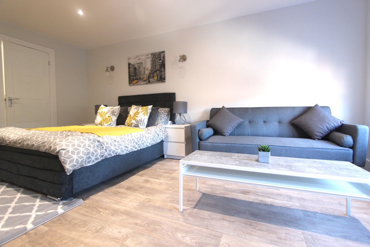 Flat Alma Street in Luton