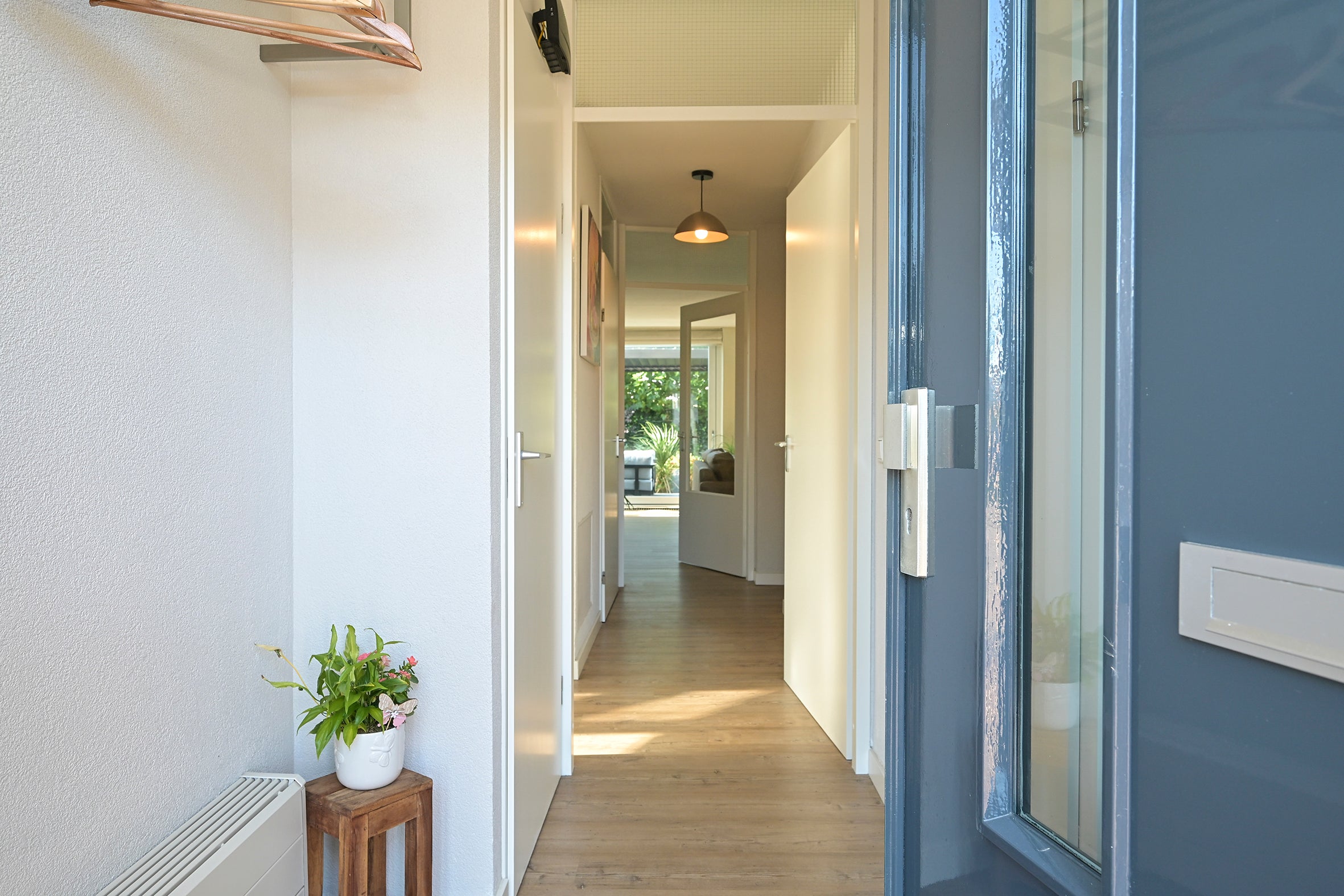Hoekwoning te koop: Hoek van Hollandlaan 1, 'S-Gravenhage