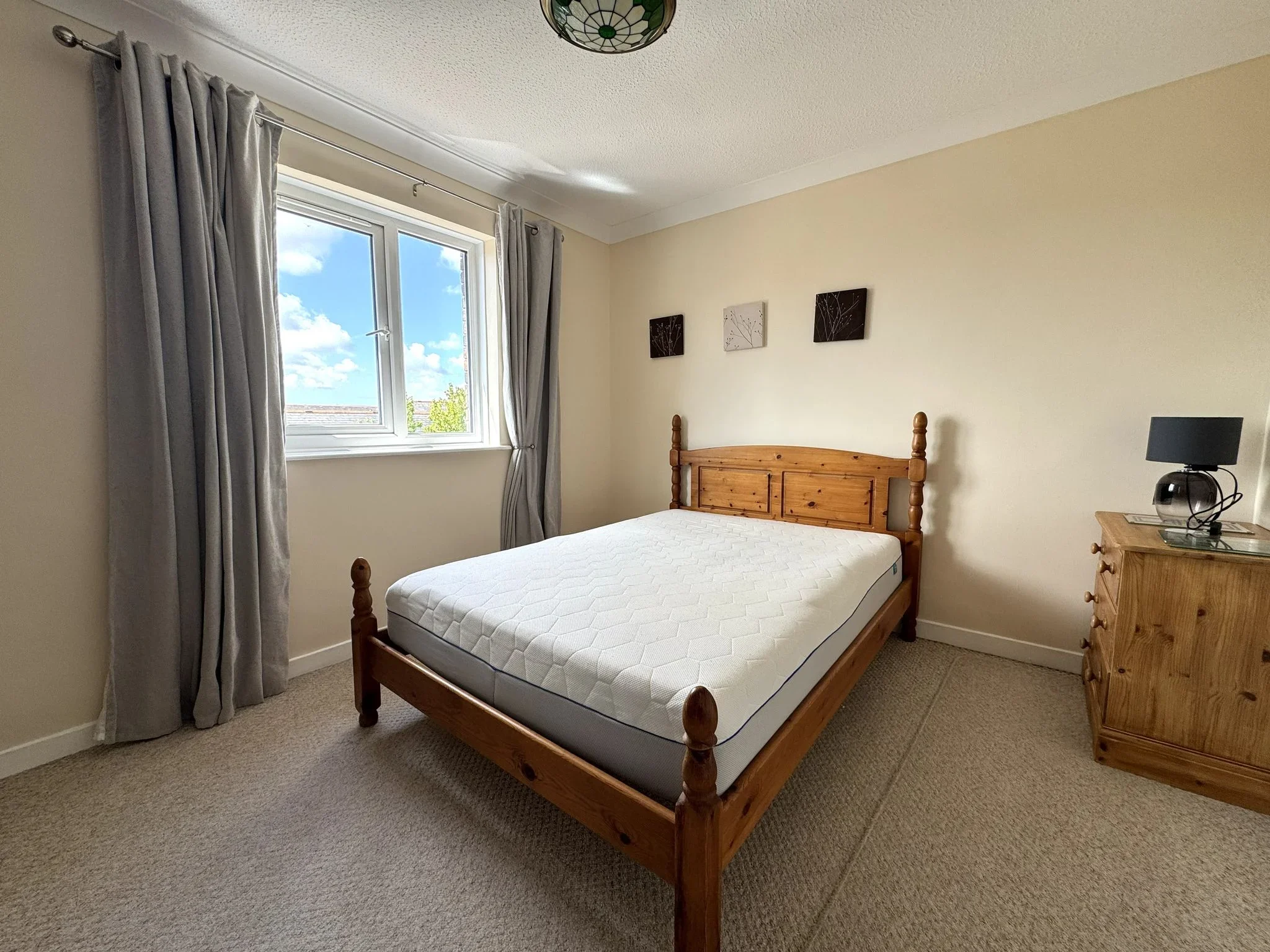 Flat Abernethy Quay in Castle