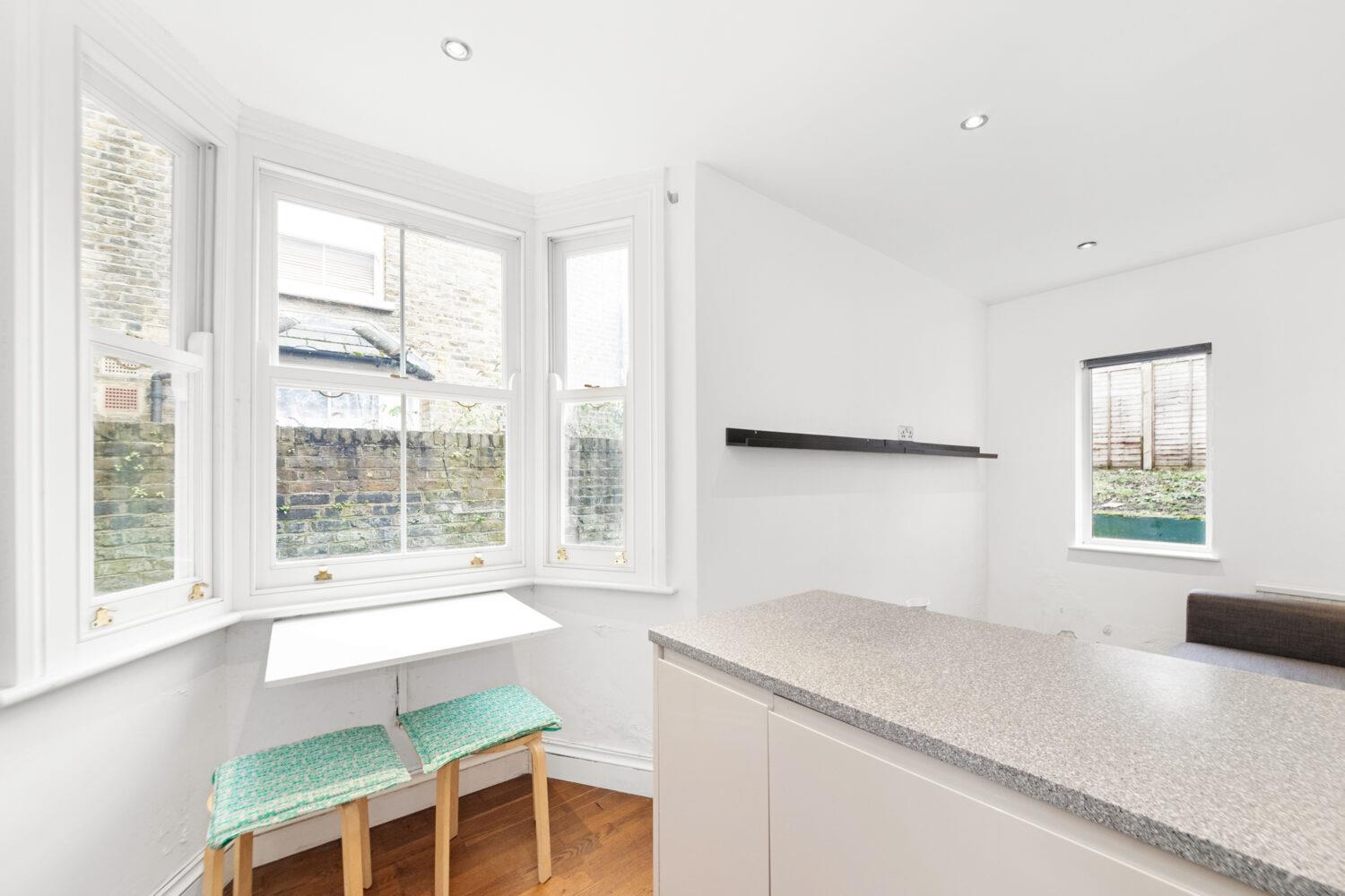 Flat St Gothard Road in Greater London