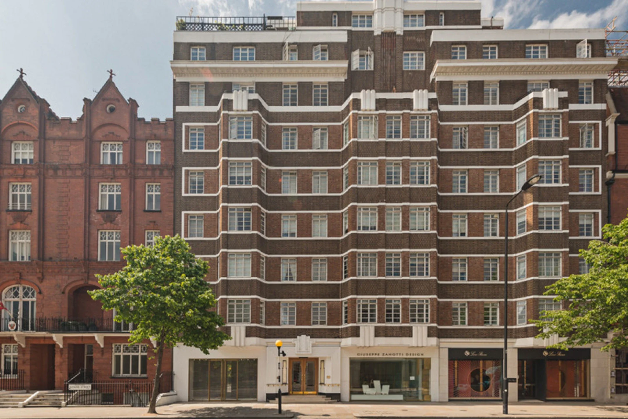 Flat Sloane Street in Greater London