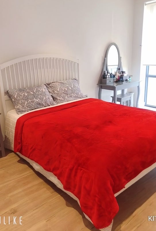 Room Weaver Walk in Greater London