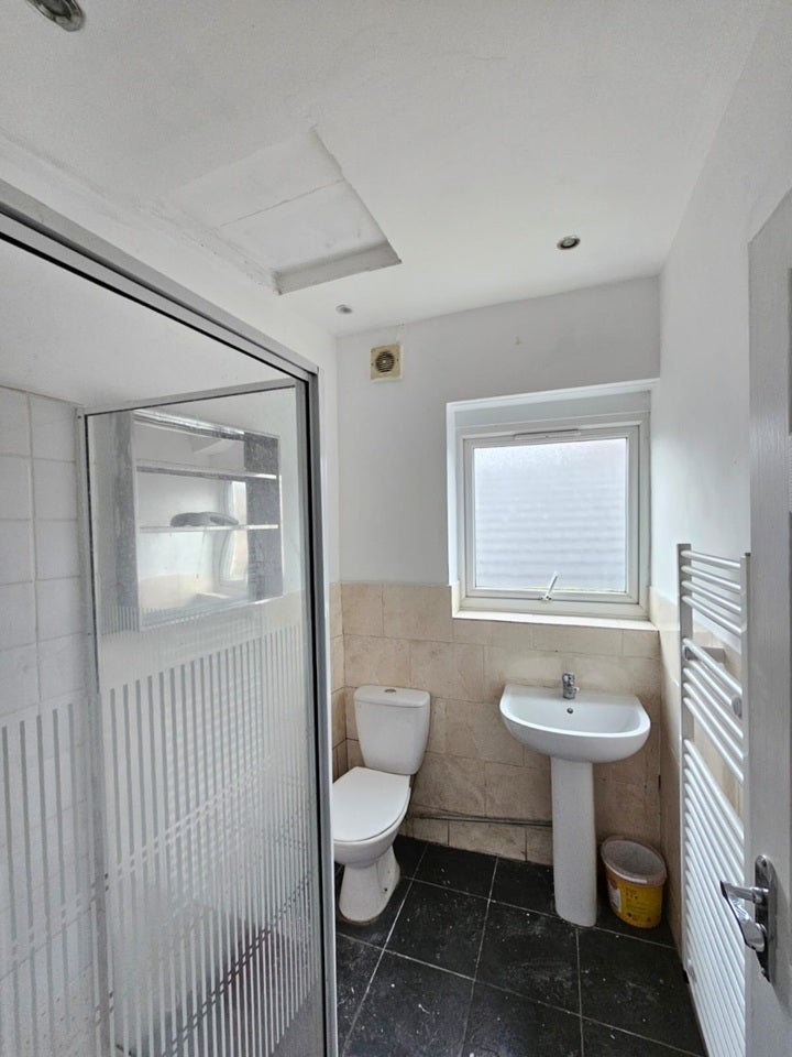 Flat Freckleton Street in Wigan