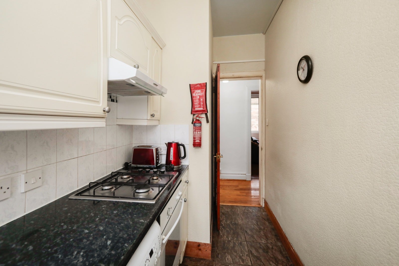 Flat Dalgety Avenue in City of Edinburgh
