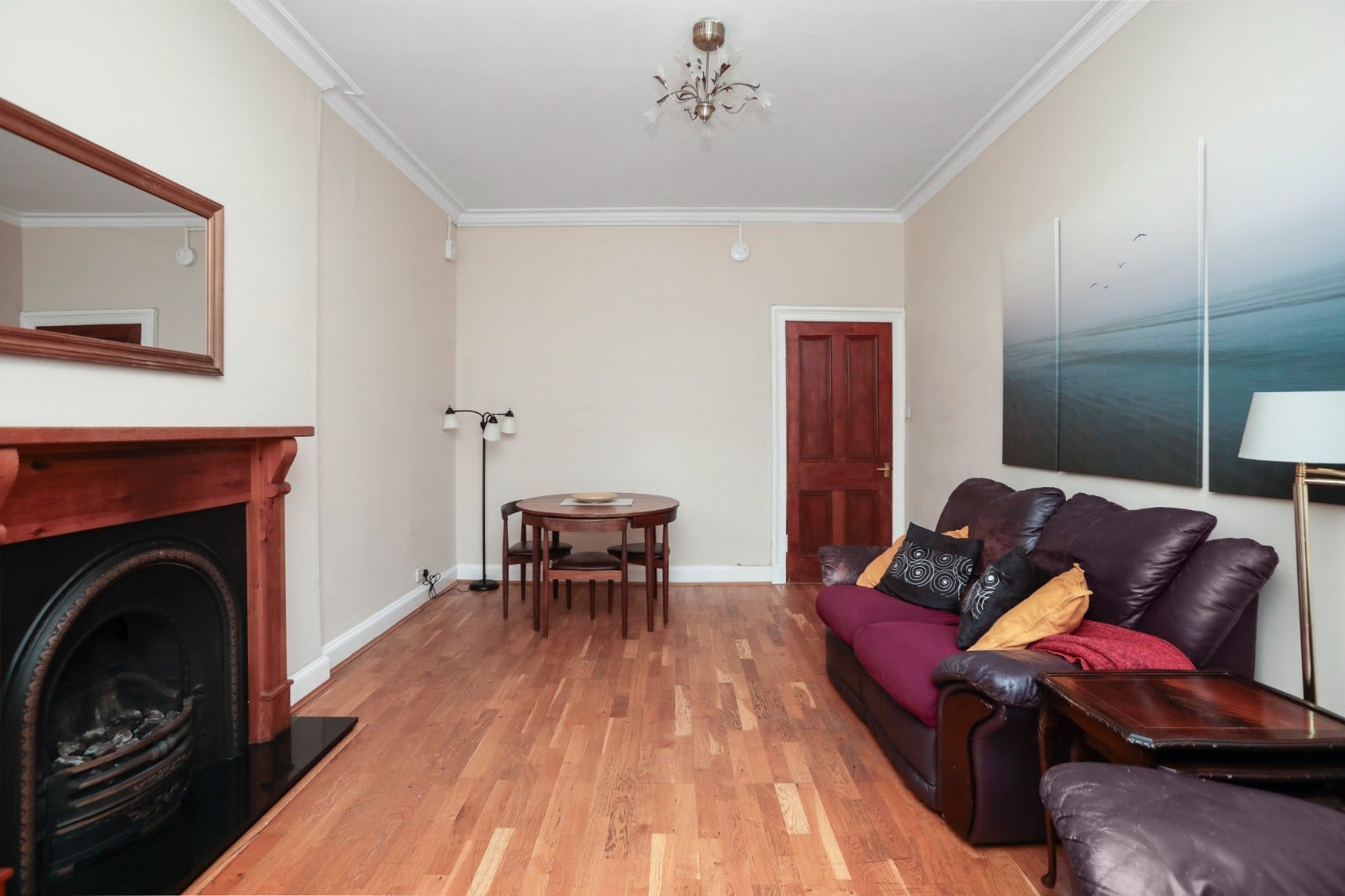 Flat Dalgety Avenue in City of Edinburgh