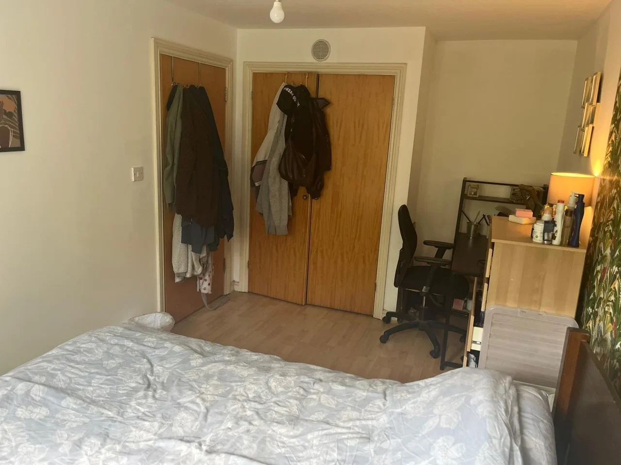 Room Cold Blow Lane in Greater London