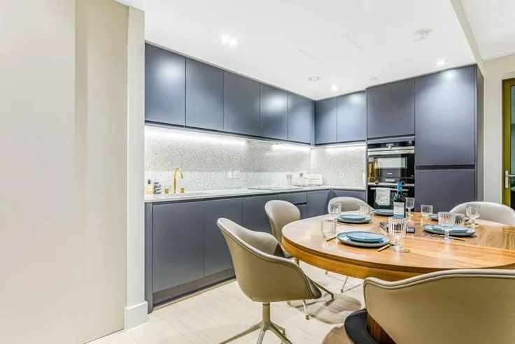Flat Crompton Street in City of Westminster