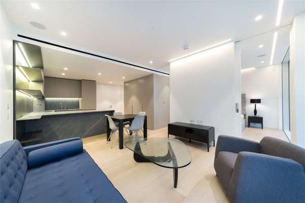 Flat Victoria Street in City of Westminster