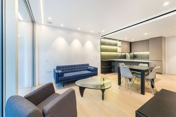 Flat Victoria Street in City of Westminster