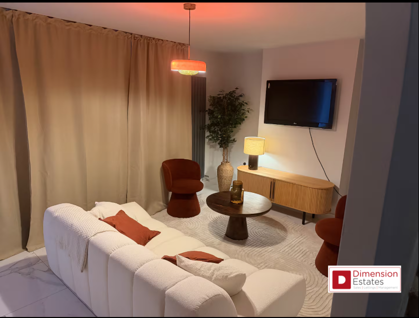 Flat Wyllen Close in Greater London