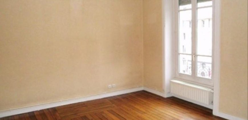 Appartement Place Jules Guesde à Lyon