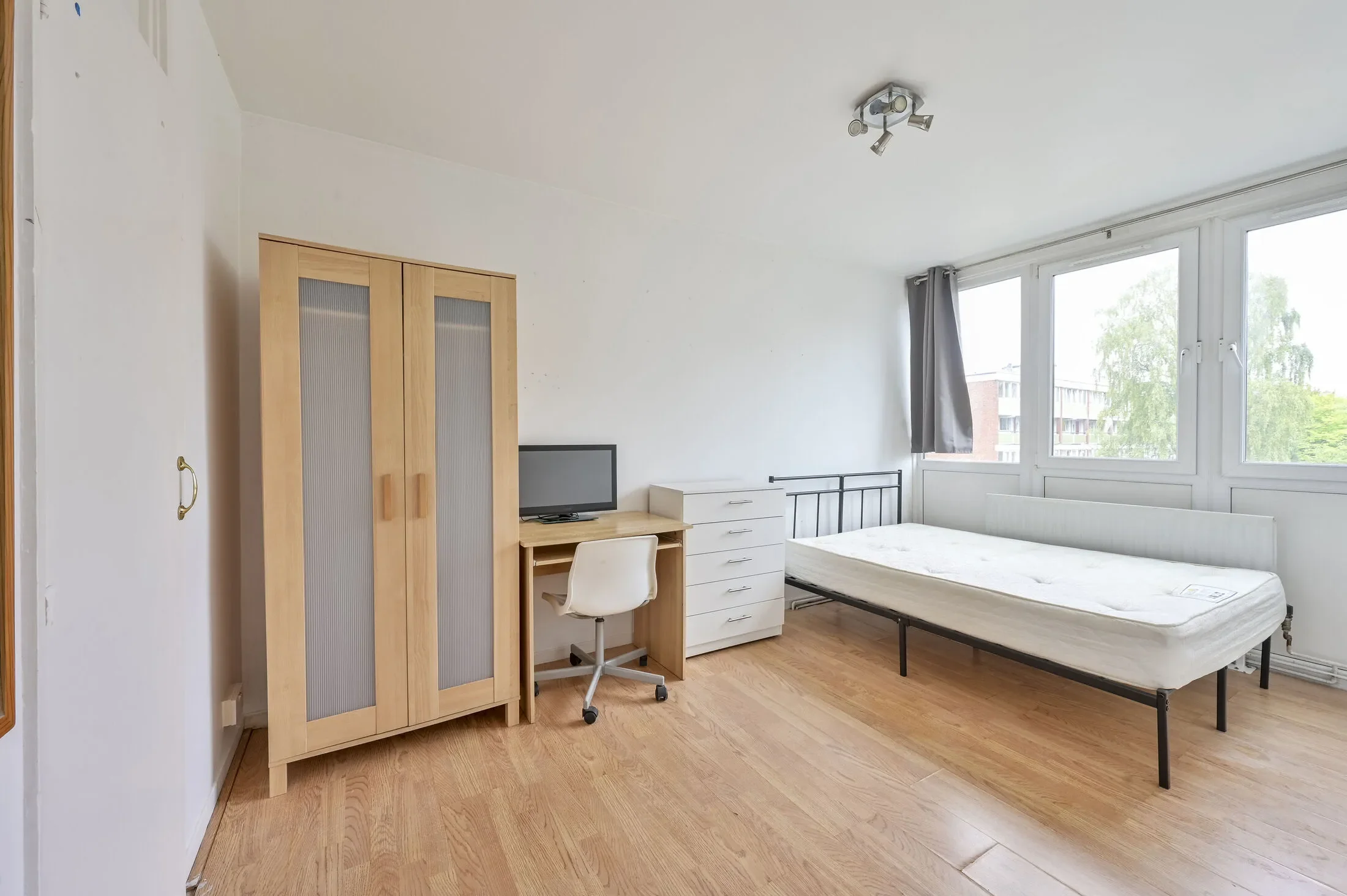 Flat Alton Road in Greater London