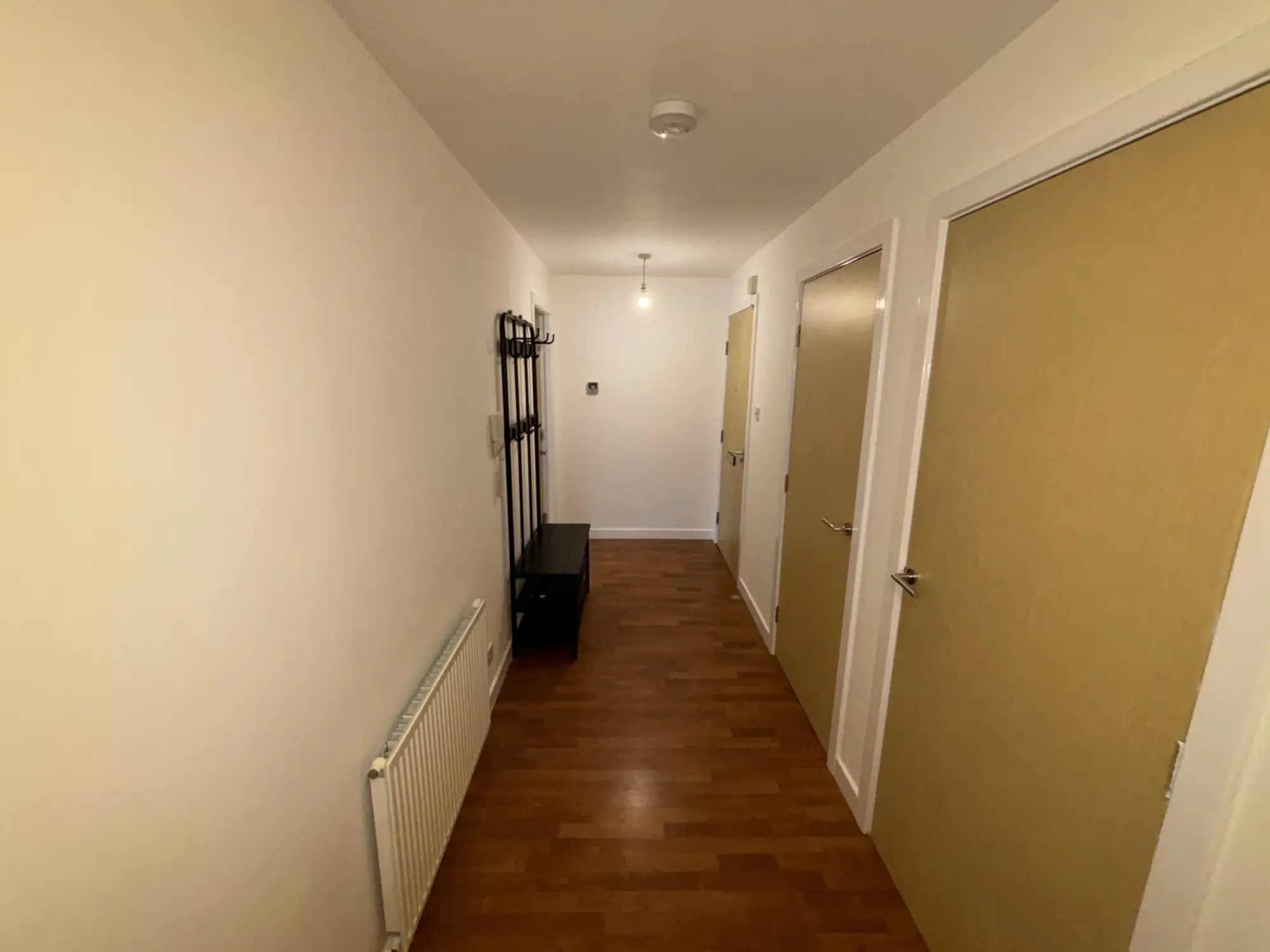 Flat Whitehill Place in Glasgow