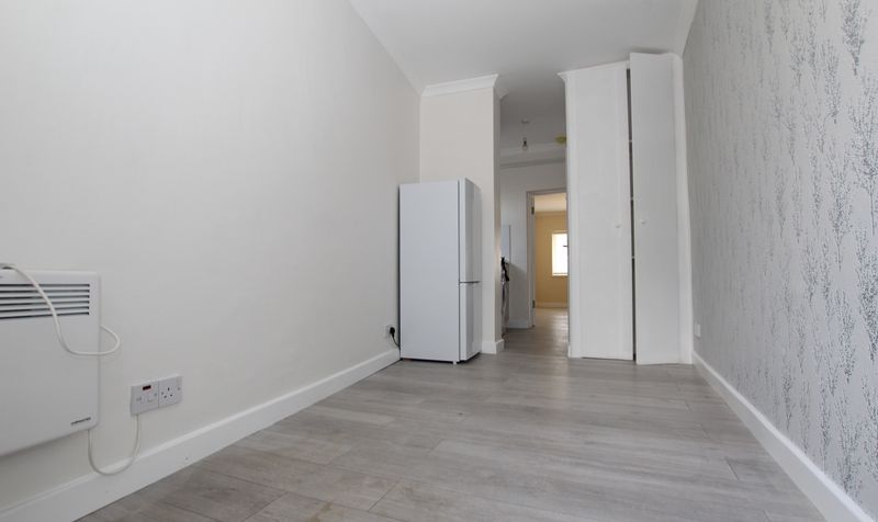 Flat Durants Park Avenue in Greater London