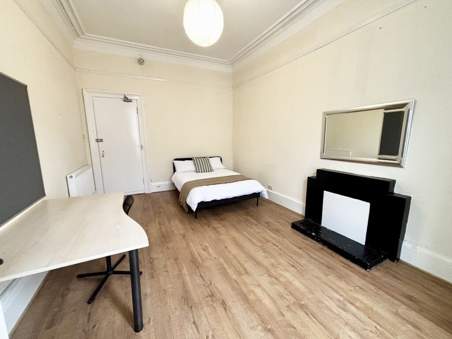 Flat Arlington Street in Glasgow