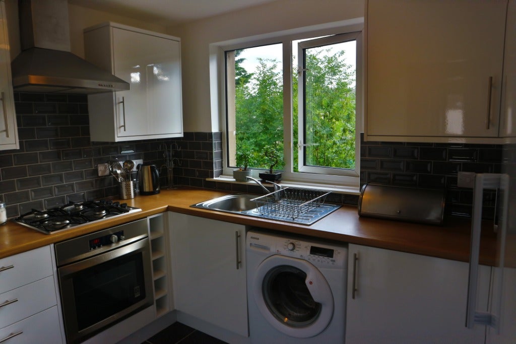 Flat St Katharine's Crescent in City of Edinburgh