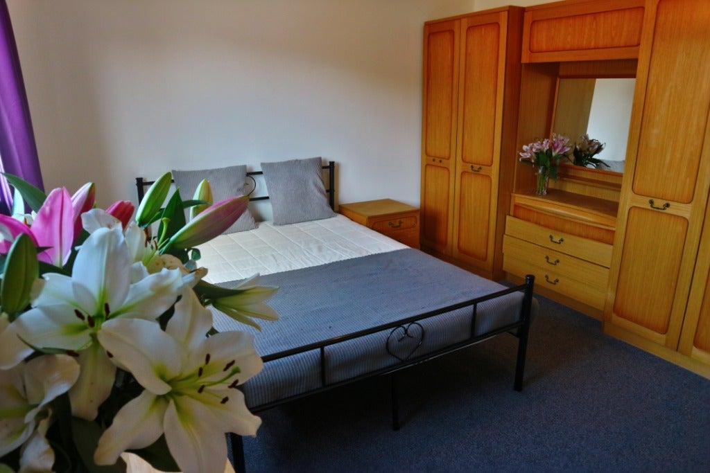 Flat St Katharine's Crescent in City of Edinburgh