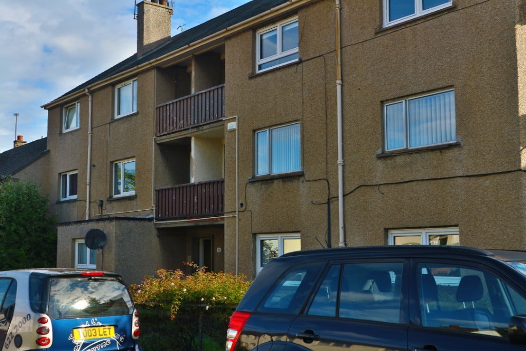 Flat St Katharine's Crescent in City of Edinburgh