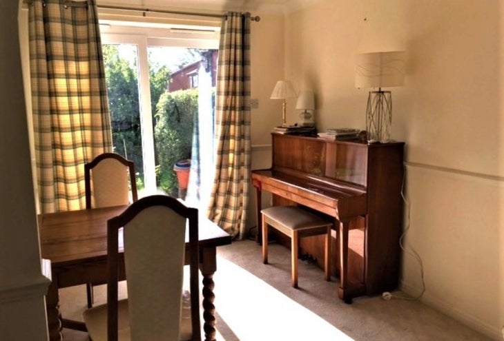House Lissett Close in Lincoln