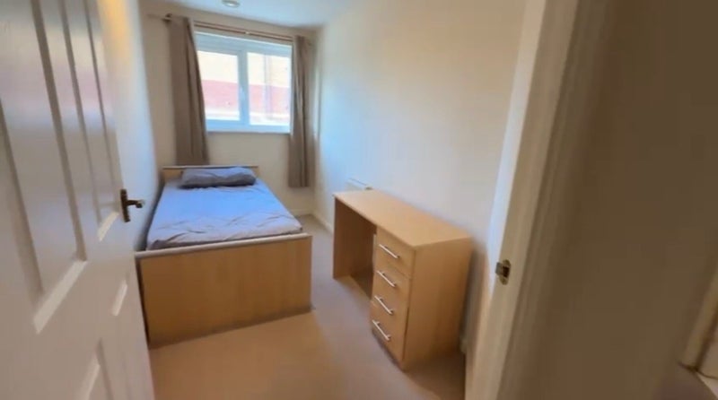 Room Eccles New Road in Salford