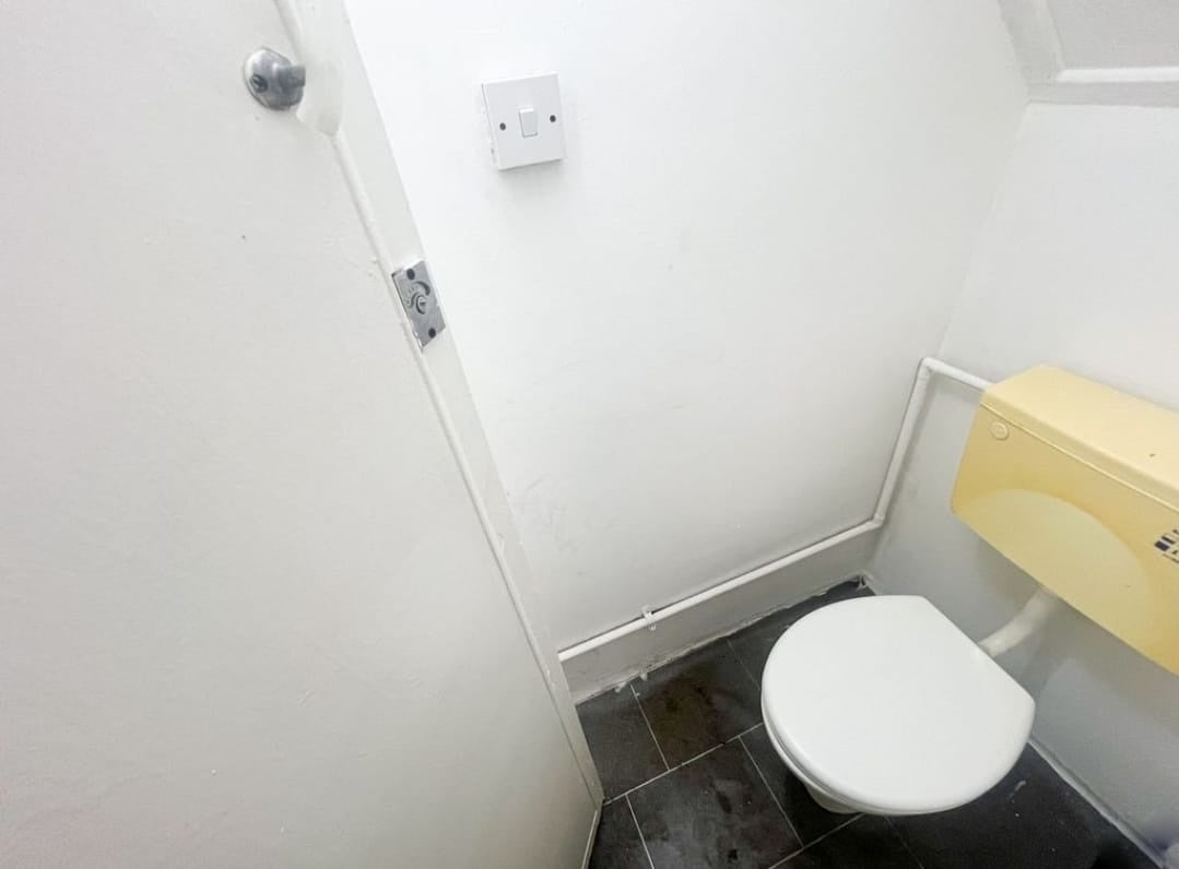 Room Bevan Avenue in Greater London