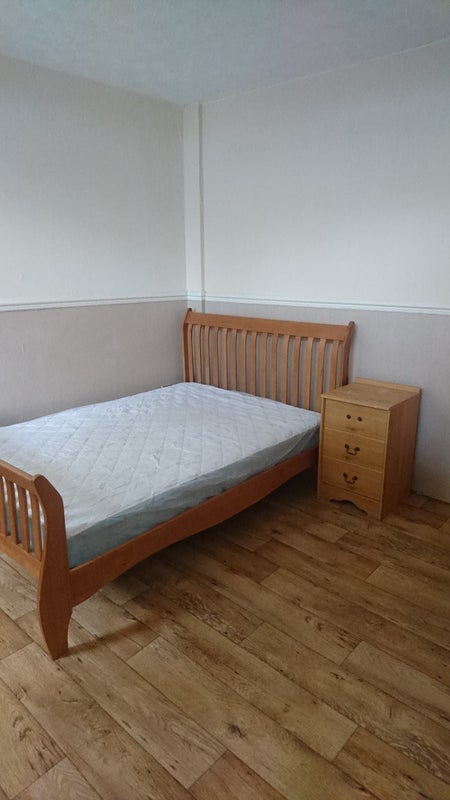 Room Civic Close in Birmingham