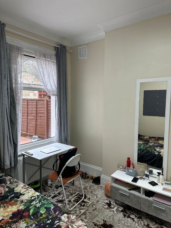 Room Cranmer Road in Greater London