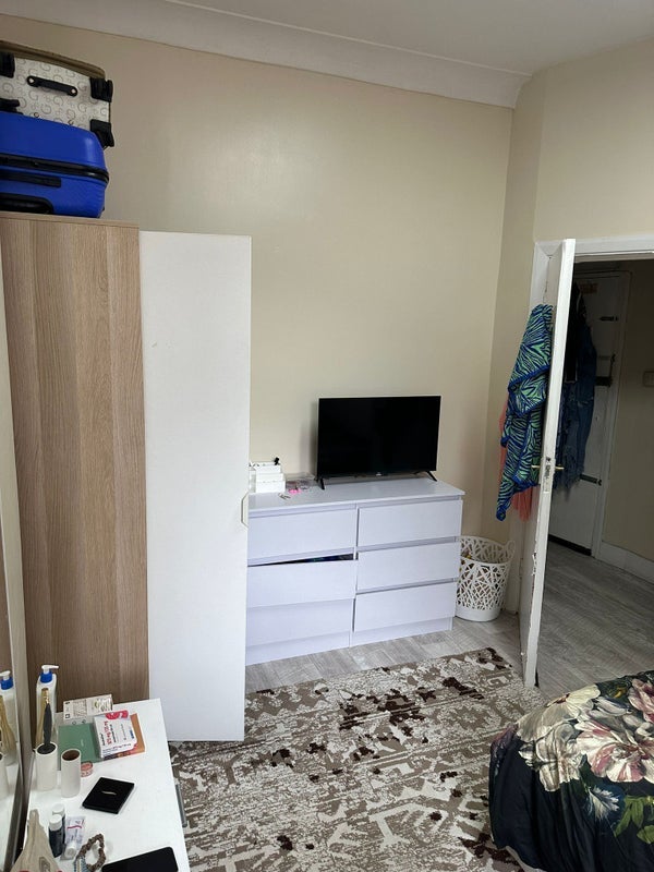 Room Cranmer Road in Greater London