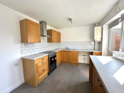 House Ayrshire Close in Salisbury
