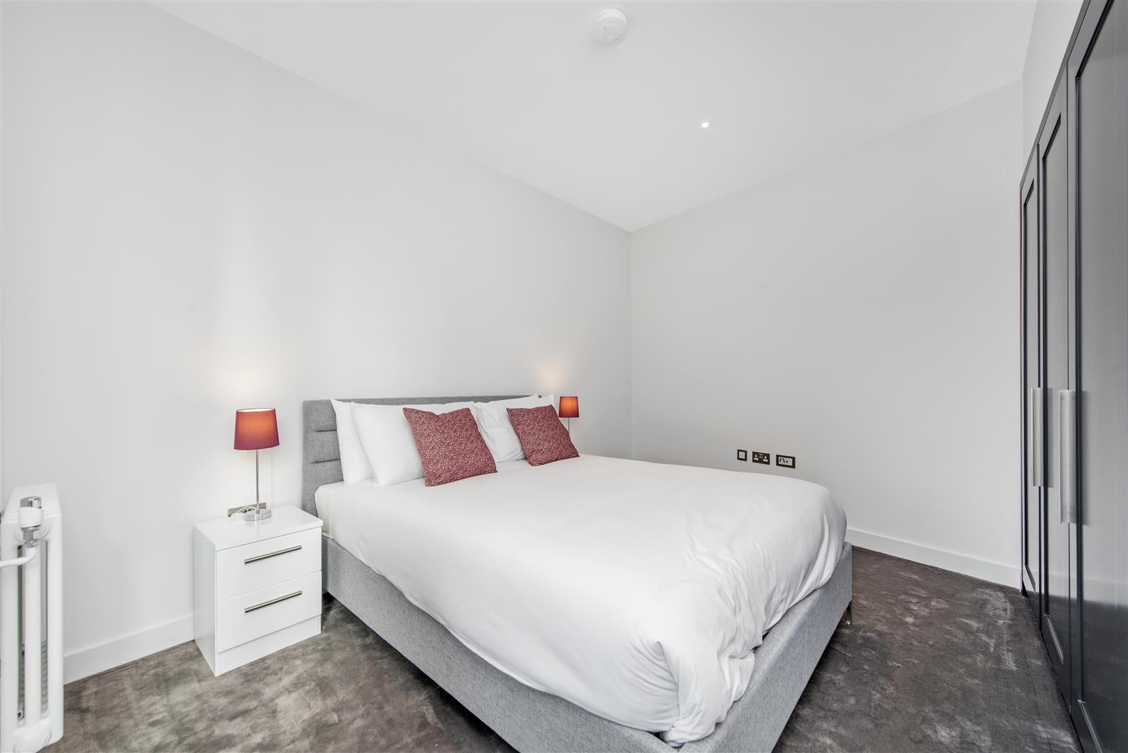 Flat Lyell Street in Greater London