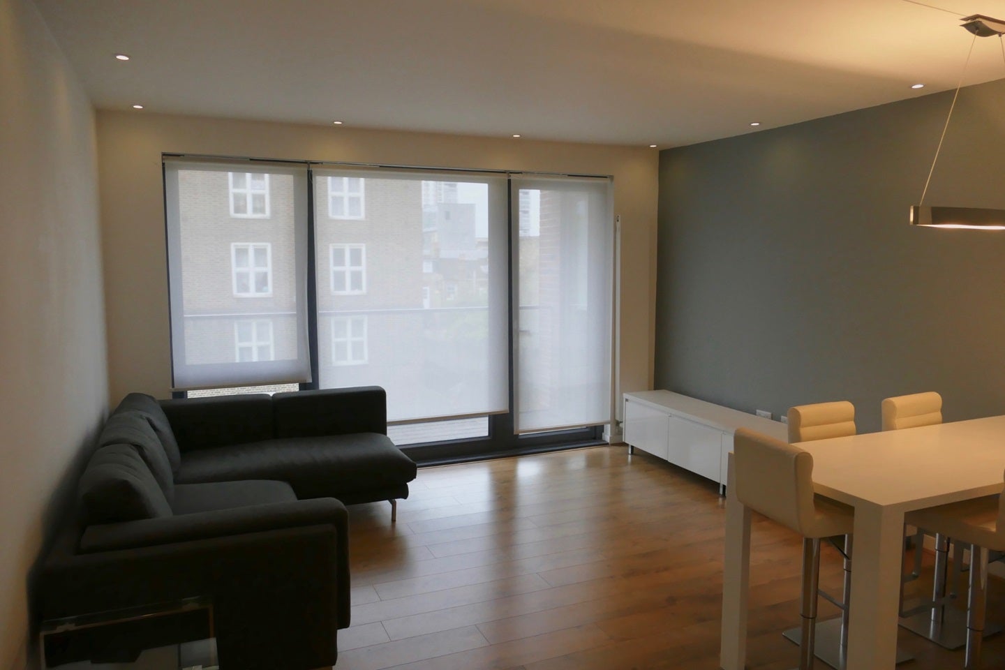 Flat Stewarts Road in Greater London