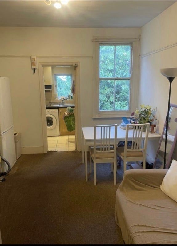 Room Home Park Road in Greater London