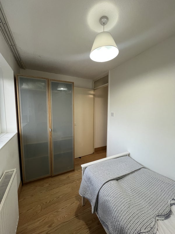 Room Wyldfield Gardens in Greater London
