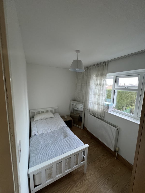 Room Wyldfield Gardens in Greater London