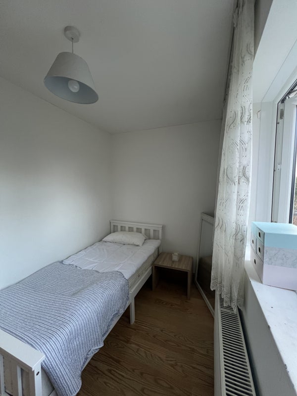 Room Wyldfield Gardens in Greater London