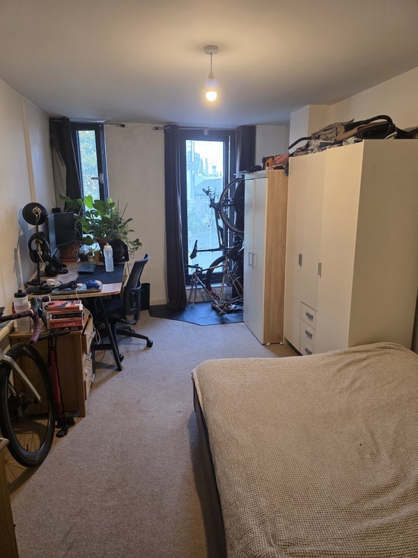 Room Webber Street in Greater London
