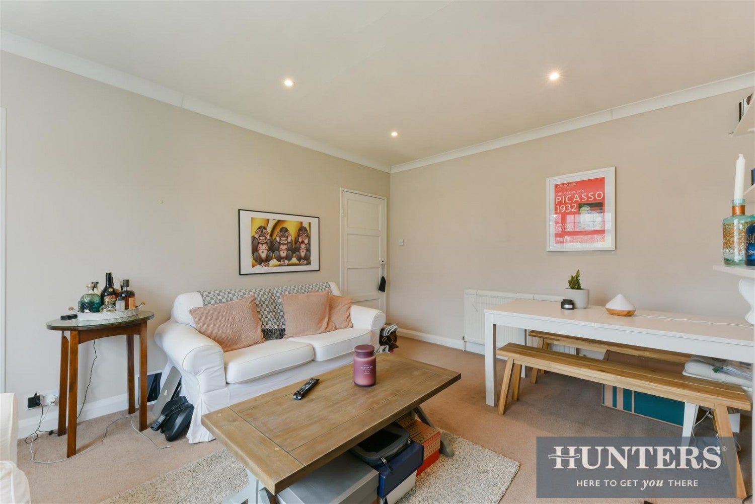 Flat Barnes End in Greater London