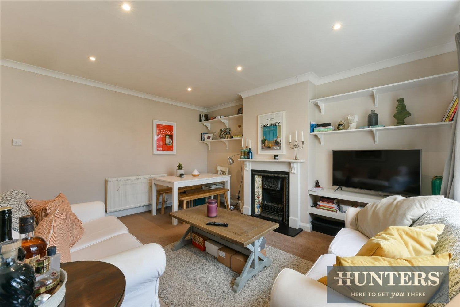 Flat Barnes End in Greater London