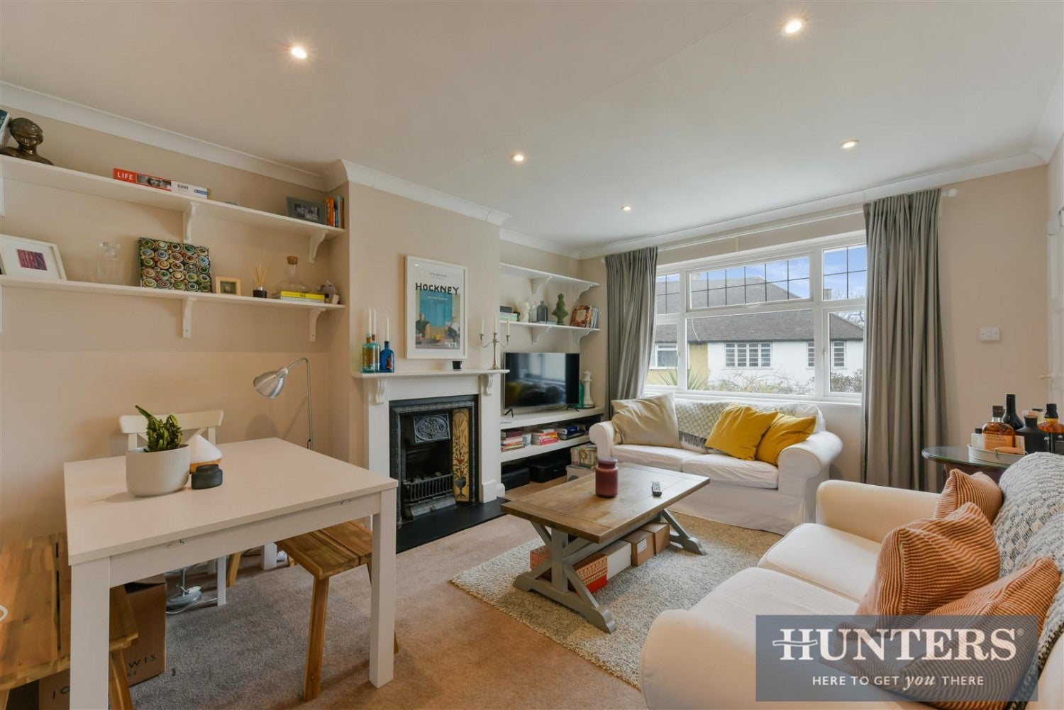 Flat Barnes End in Greater London