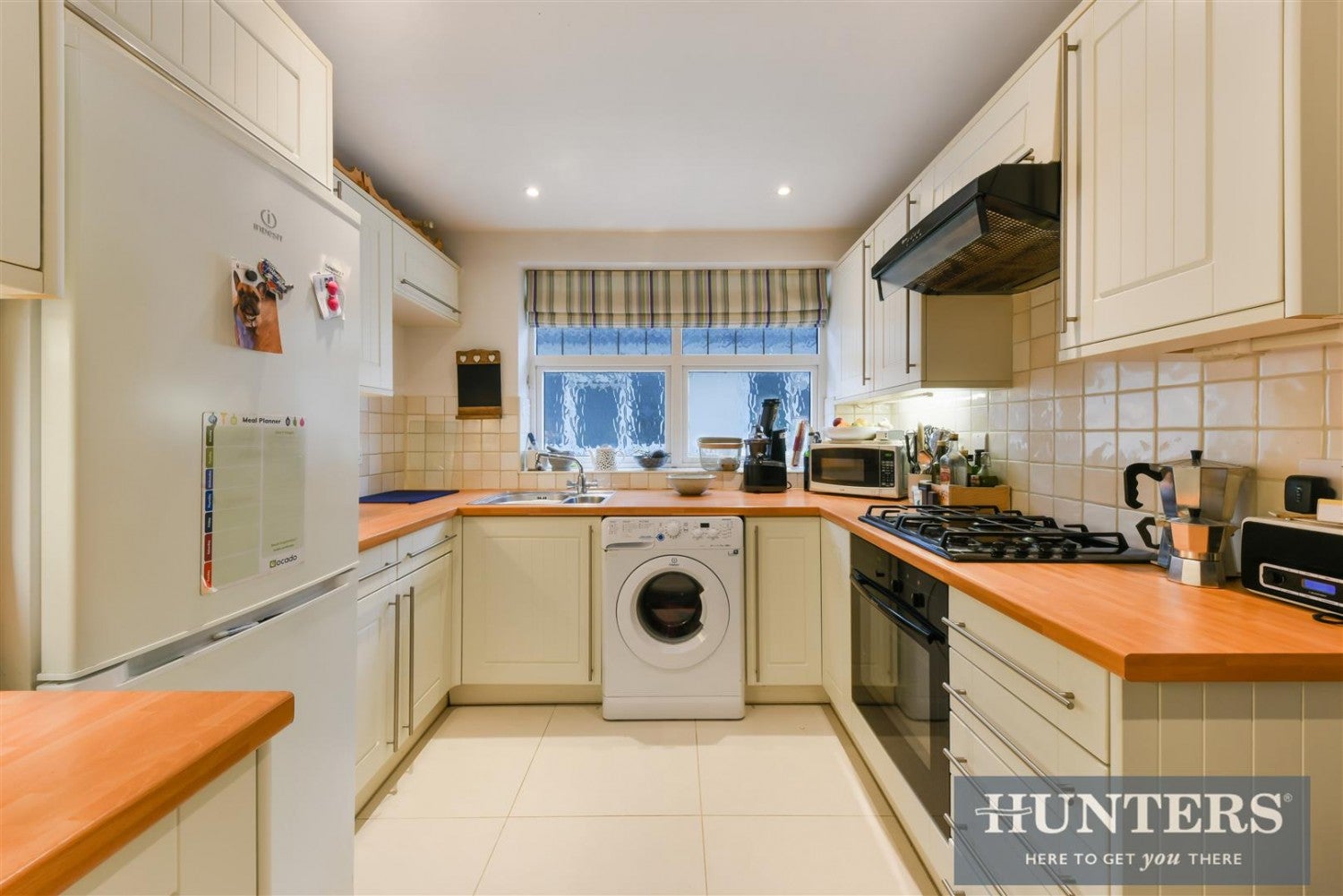 Flat Barnes End in Greater London