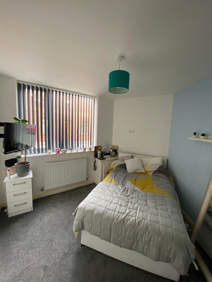 Room Scott Street in Warrington