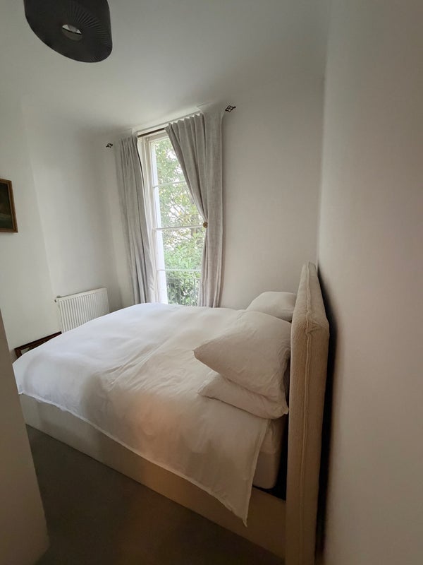 Room Blomfield Road in City of Westminster