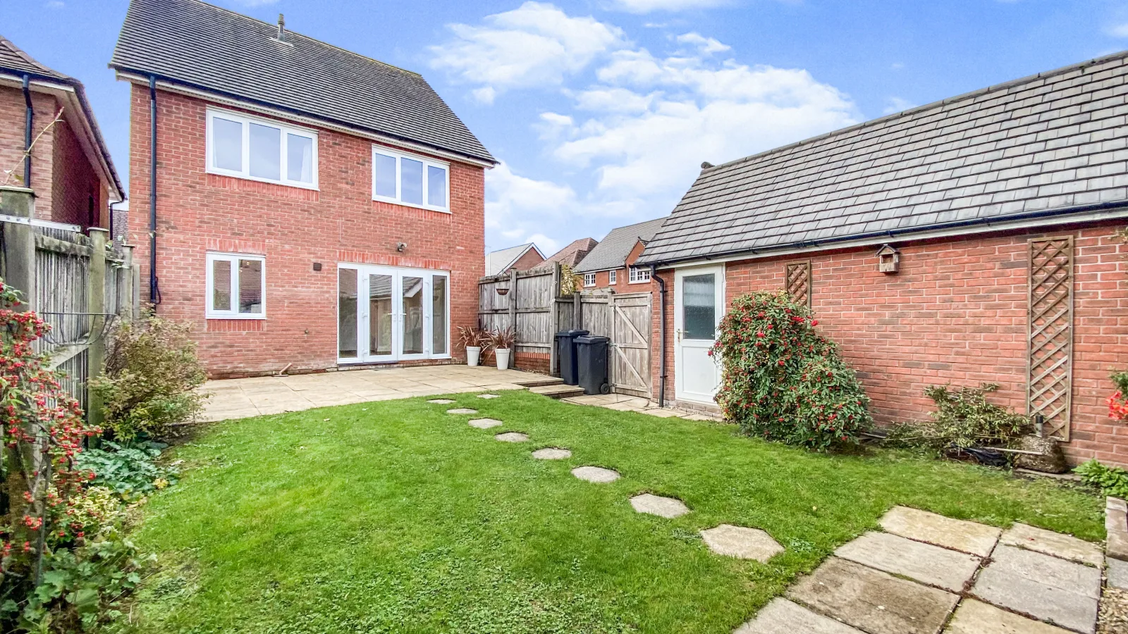 House Ffordd Alltwen in Gowerton