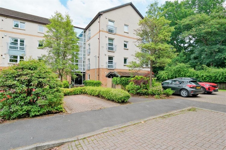 Flat Auchinraith Avenue in Bothwell