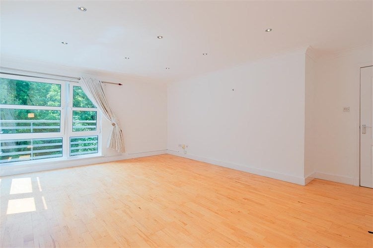 Flat Auchinraith Avenue in Bothwell
