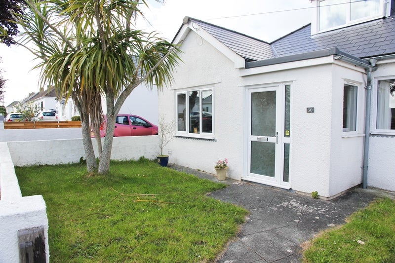 House Tresawls Avenue in Truro