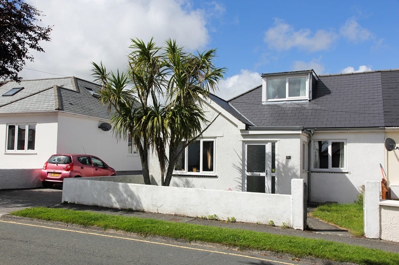 House Tresawls Avenue in Truro