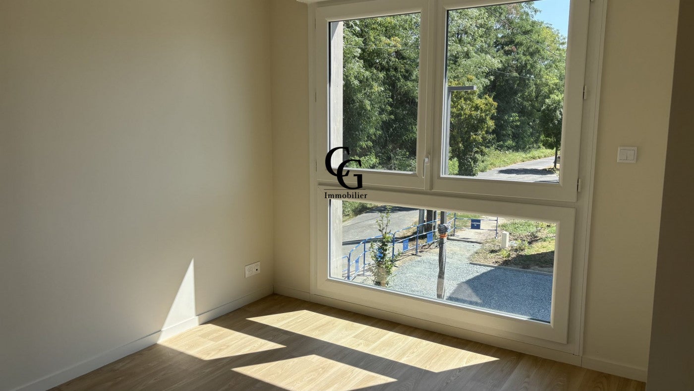 Flat Rue Henri Charpentier in Vertou