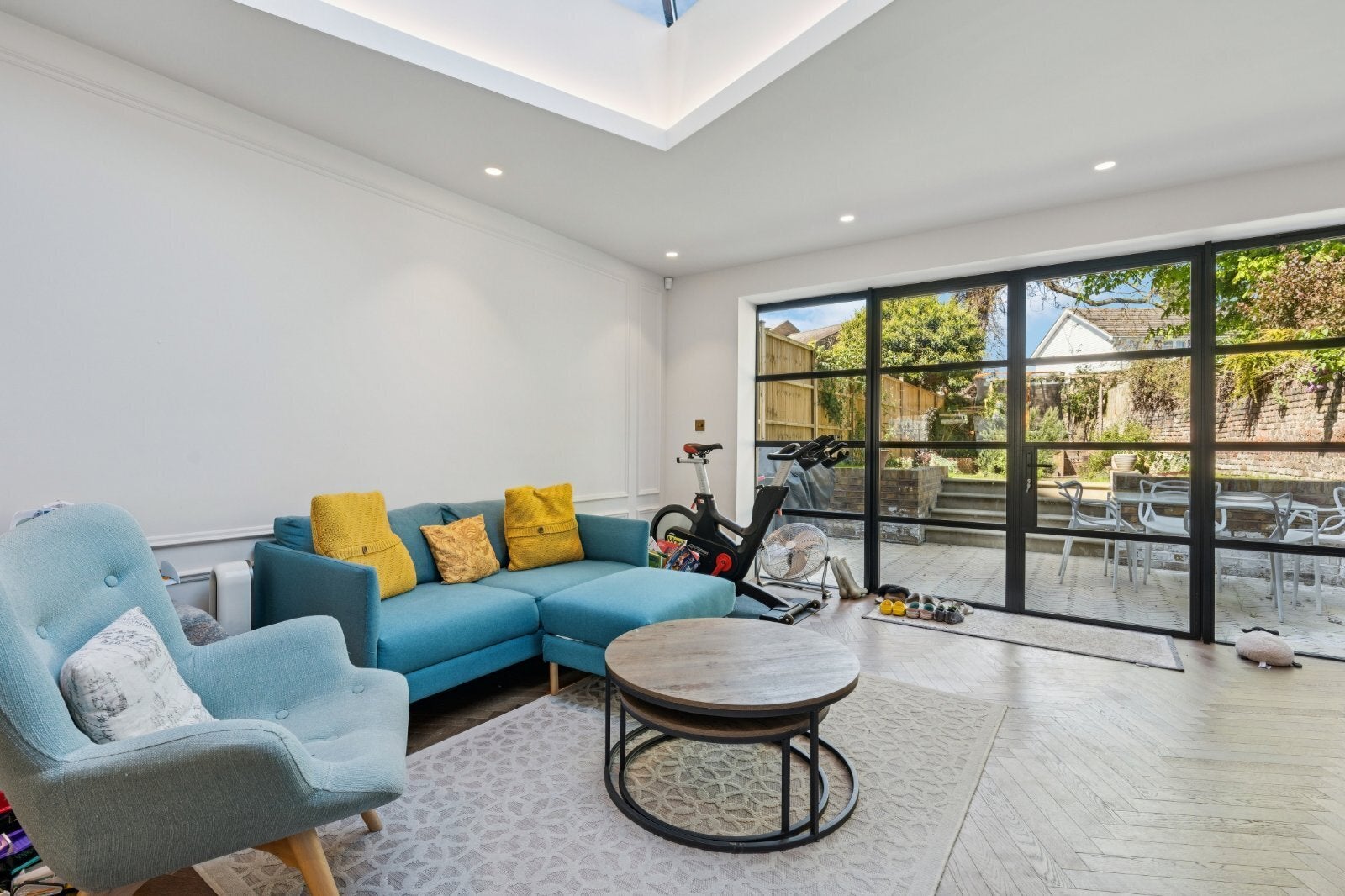 House Lonsdale Road in Greater London
