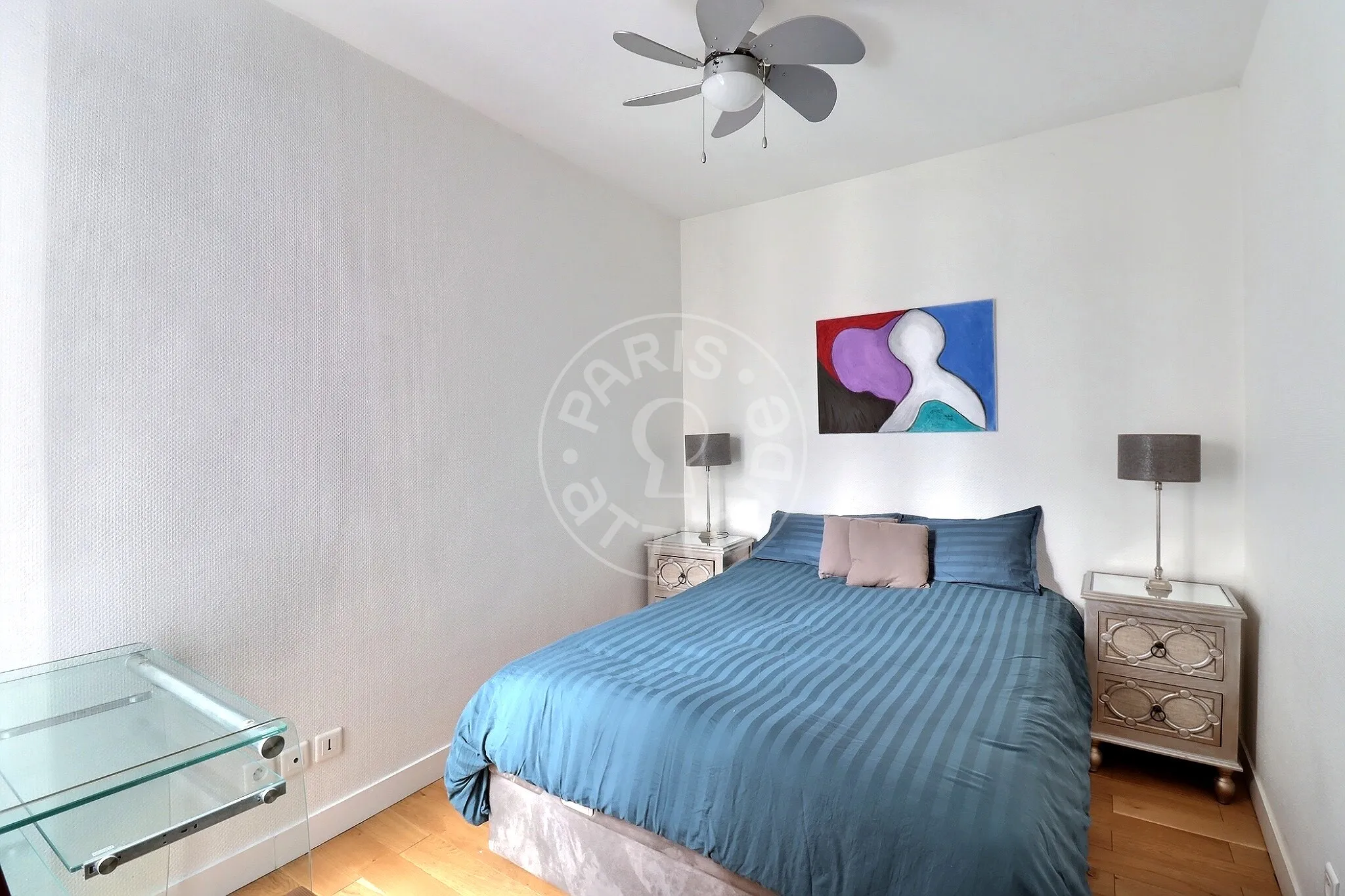 Flat Rue de Lancry in Paris
